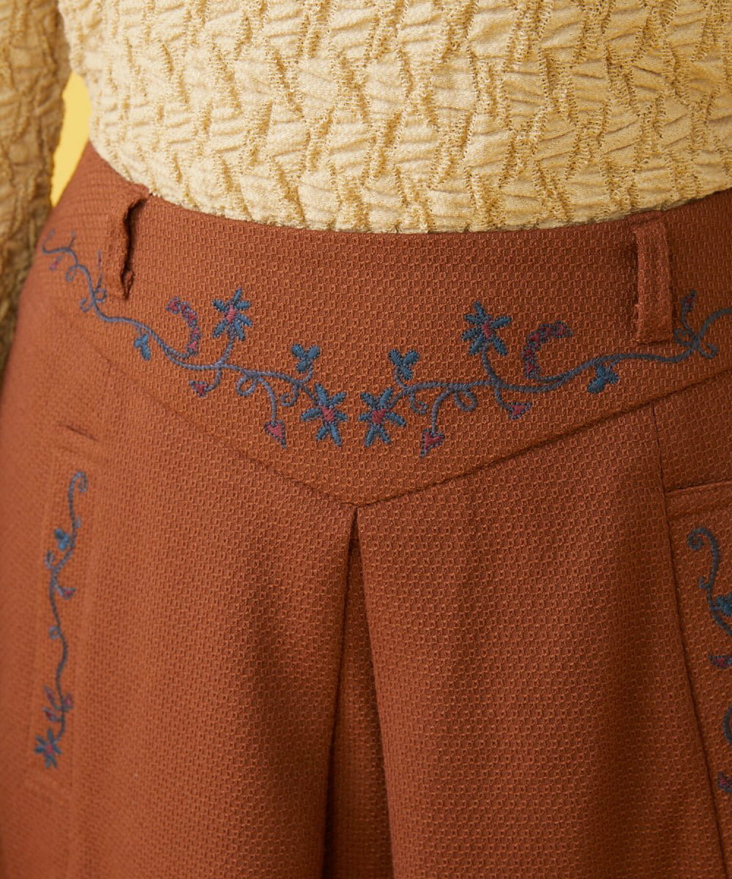 relajacion ポイント刺繍スカート